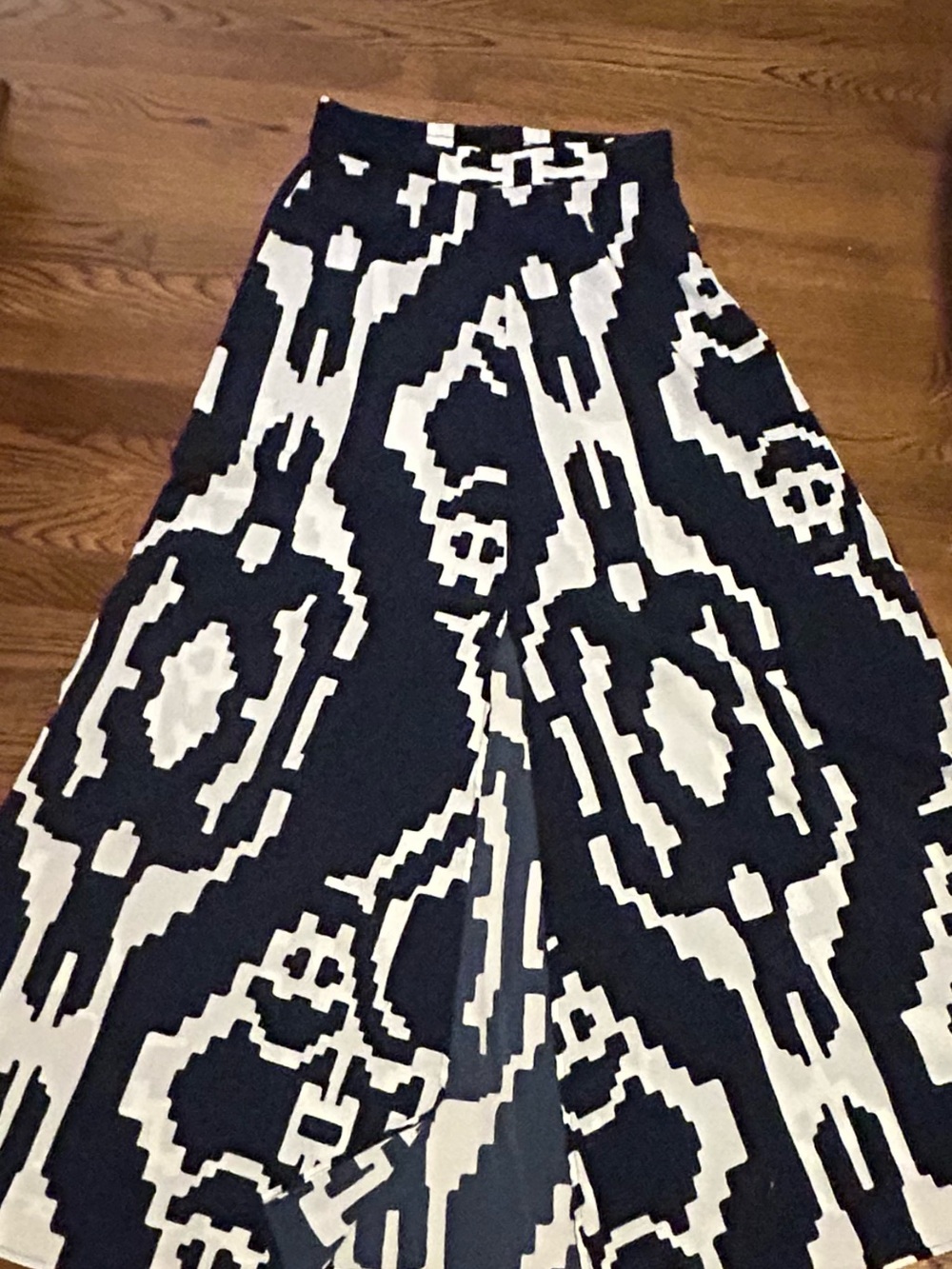 eva mendes for New York & Company Navy and White Maxi Skirt - Graphic Print